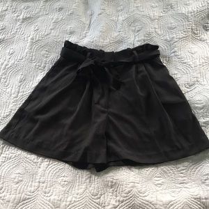 Flowy Belted Trouser Short